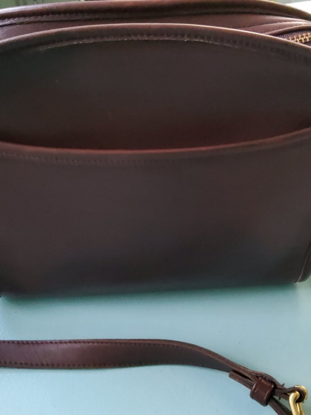 Vintage Coach Metropolis Crossbody in Mahogony 9087 - Picture 3 of 13
